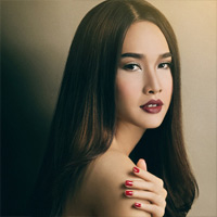 Ca nhạc - MTV - Ngắm vẻ đẹp nóng bỏng của bạn gái Bằng Kiều