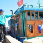 Tin tức trong ngày - Thêm một tàu cá bị tàu Trung Quốc tấn công