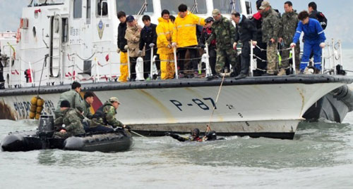 Phà Sewol: Thợ lặn thứ ba gặp tai nạn tử vong - 1