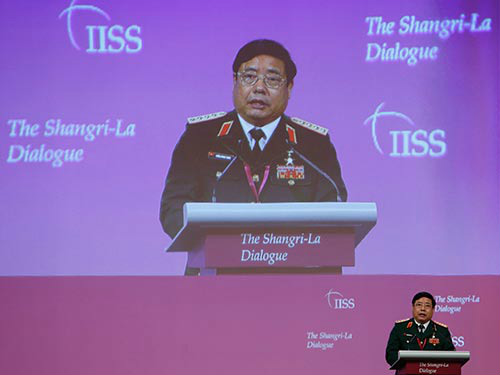 Bộ trưởng Phùng Quang Thanh: Quân đội 2 nước phải hết sức kiềm chế - 1