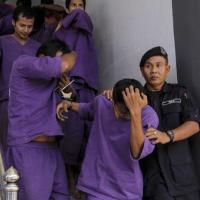 Tin tức trong ngày - Malaysia: Thiếu nữ bị 38 "yêu râu xanh" cưỡng bức