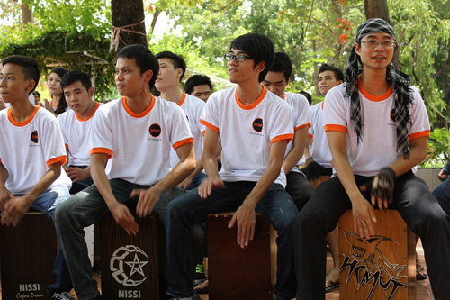 Thiết lập kỷ lục chơi trống CaJon tại Việt Nam - 4