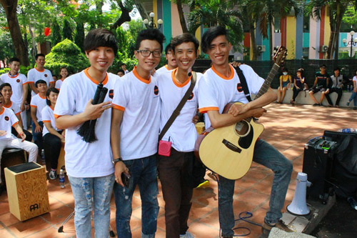 Thiết lập kỷ lục chơi trống CaJon tại Việt Nam - 7