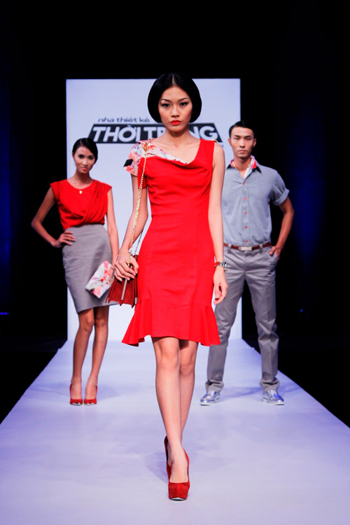 Thí sinh Project Runway vất vả với thử thách cướp cờ - 12