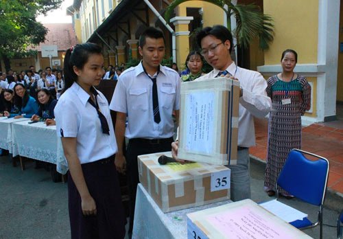 Thi tốt nghiệp THPT môn Văn: Nhiều thí sinh quên giấy tờ - 11