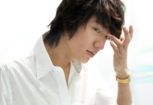 Phát hiện thói quen chụp ảnh của Kim Tae Hee, Lee Min Ho - 10