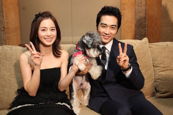 Phát hiện thói quen chụp ảnh của Kim Tae Hee, Lee Min Ho - 4