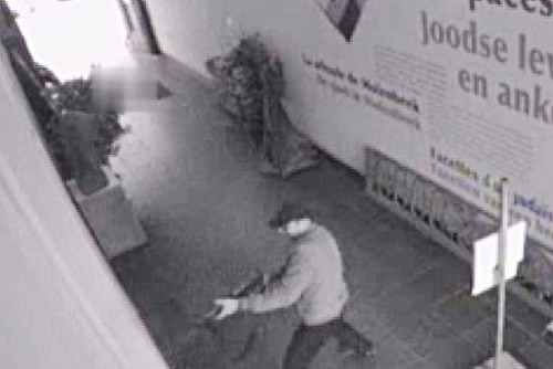 Vấn nạn “sói đơn độc” đe dọa cả châu Âu - 2