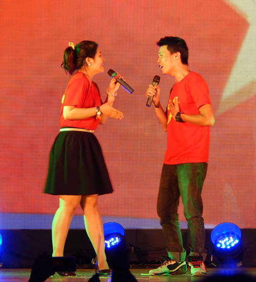 Cảm động “Phút cuối 2014” cùng sinh viên trường Báo - 9