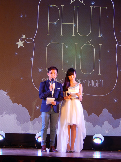 Cảm động “Phút cuối 2014” cùng sinh viên trường Báo - 4