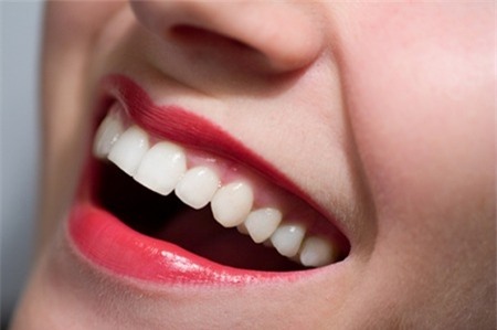 5 mẹo khiến hàm răng trắng sáng tự nhiên - 1