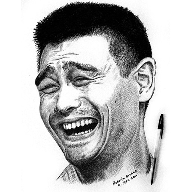 Trong một lần trả lời phỏng vấn báo chí, cựu siêu sao bóng rổ người Trung Quốc Yao Ming đã có một khuôn mặt 'để đời'.

Khuôn mặt không biết cười hay mếu của anh chàng sinh ngày 12 tháng 9 năm 1980 này đã chiếm kỷ lục dùng làm ẢNH TROLL nhiều nhất trên facebook, trên các mục Cười và các diễn đàn khác. Thậm chí tấm ảnh đã được đặt tên là Yao Ming face, Yao Ming troll...

Cư dân mạng còn có trào lưu đưa 'Yao Ming troll' vào đời thường như: In lên đồ vật, in mặt nạ, thậm chí có cả những mái tóc hình 'nụ cười Yao Ming'...

Cùng xem những gương mặt troll huyền thoại được 'chế tác' rất phong phú để cùng cười với siêu sao bóng rổ cao 2,29m.
