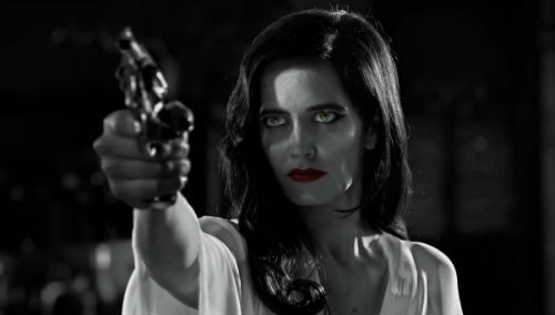 Eva Green bị "sờ gáy" vì quá mát mẻ - 7