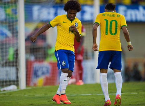 Neymar tỏa sáng ở Brazil: Như "xát muối" vào Barca - 1
