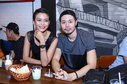 Hà Anh nóng bỏng, nựng má Quang Đăng - 9