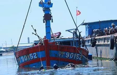 Trò chuyện với luật sư được ngư dân ủy quyền kiện tàu TQ - 1