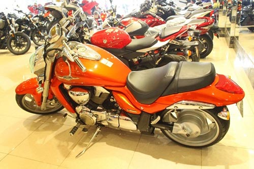 Cận cảnh Suzuki Intruder 1.800 phân khối tại Sài Gòn - 10