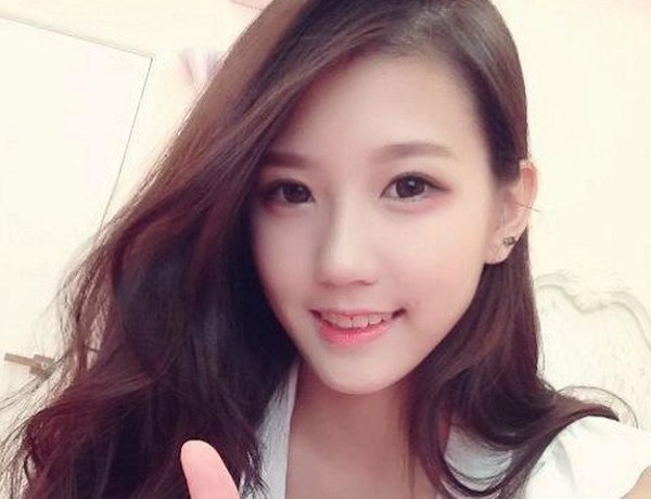 Clip của hot girl Malaysia hút 2,7 triệu lượt xem - 2