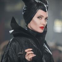 Phim - "Tiên hắc ám" của Angelina Jolie: Hốt bạc vẫn bị chê