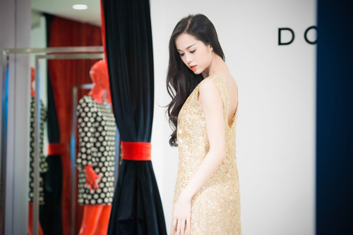Top 5 HHVN Ngọc Anh xinh tươi hút mắt - 9