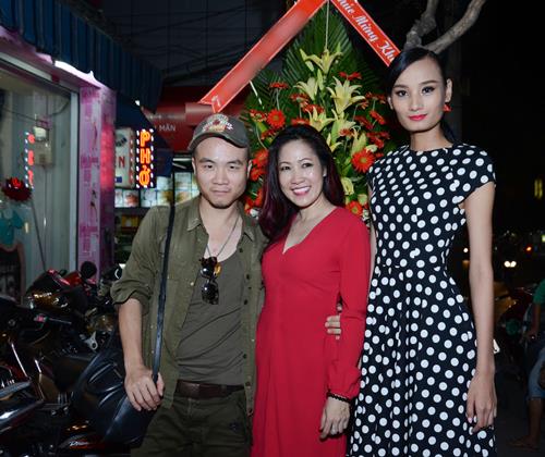 Pha Lê gợi cảm, nghịch ngợm cùng Thanh Bạch - 9