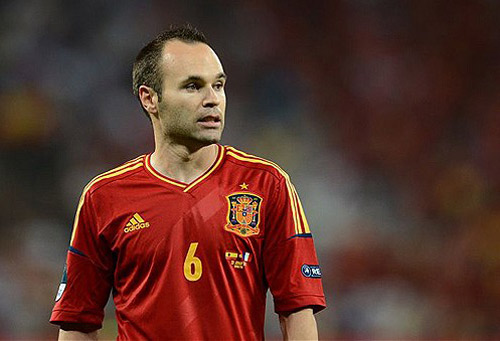 Ngôi sao World Cup: Iniesta gánh cả “La Roja” (17) - 2