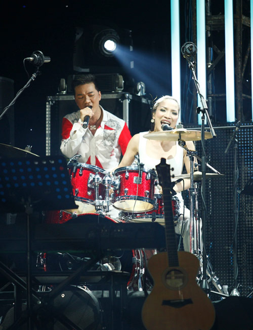 Hồng Ngọc được chồng con cưng hết mực - 10