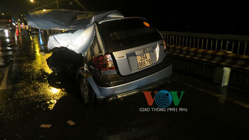 Tai nạn kinh hoàng trên cầu Thăng Long - 2