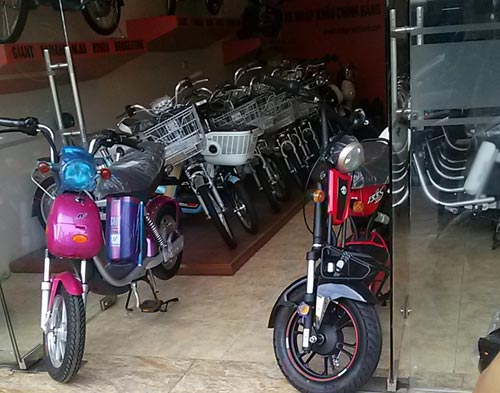Đăng ký xe máy điện: Muốn cũng... không được - 4