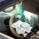 Pháp luật - Khởi tố tài xế taxi chèn ô tô qua người trung úy công an