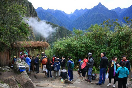 5 điểm đến đang dần bị khách du lịch hủy hoại - 6