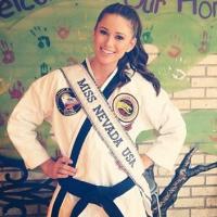 Thể thao - Hoa hậu Mỹ là võ sỹ Taekwondo đai đen