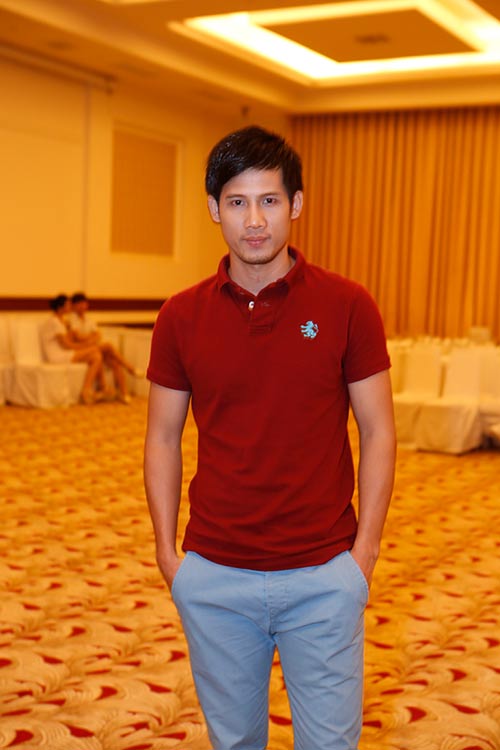 Ca sĩ Hải Băng đứng tuổi vì tóc búi - 11