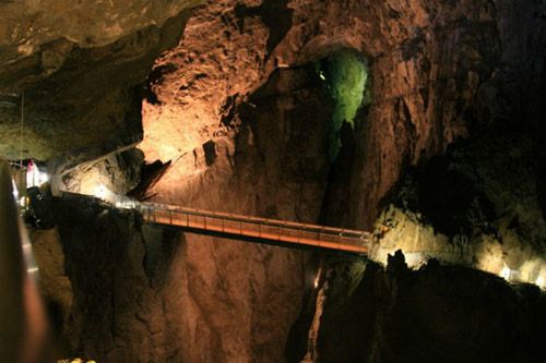 Thám hiểm 7 hang động sâu nhất thế giới - 1