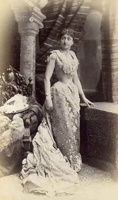 Kinh ngạc với vòng eo siêu nhỏ của phụ nữ xưa - 8