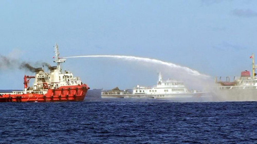 Ngày 11/6: Tàu TQ tổ chức thành nhóm, vây ép tàu VN - 1