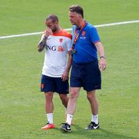 Bóng đá - ĐT Hà Lan đá tập, Sneijder trổ tài "bắn tỉa"
