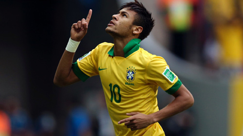 Neymar: Đôi vai mảnh khảnh gánh cả Brazil - 1