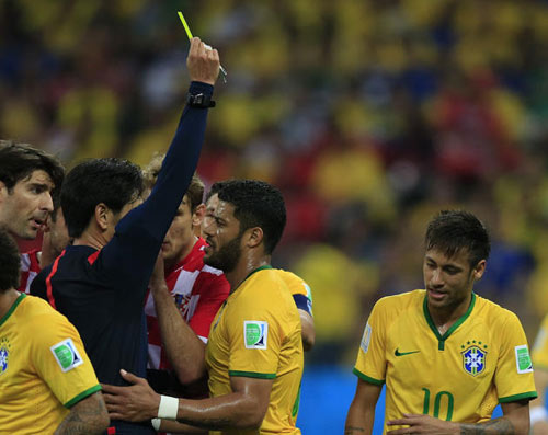 Ngôi sao mới của World Cup: Refereenho - 1