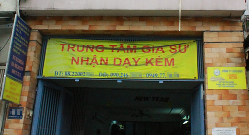 TPHCM: Nở rộ dịch vụ “luyện thi đảm bảo đậu” - 2