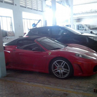 Ô tô - Xe máy - Siêu xe Ferrari được rao bán giá bèo ở Việt Nam