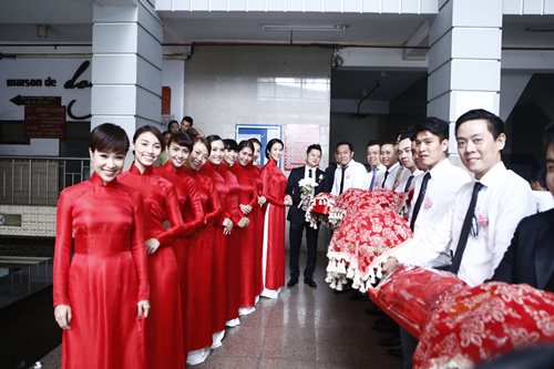 Hot: Bentley 11 tỷ rước Trà My Idol về nhà chồng - 10