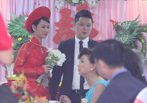 Hot: Bentley 11 tỷ rước Trà My Idol về nhà chồng - 2