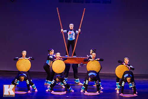 Đã mắt với phần thi tốt nghiệp của SV trường múa - 13