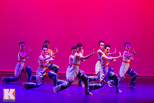 Đã mắt với phần thi tốt nghiệp của SV trường múa - 3