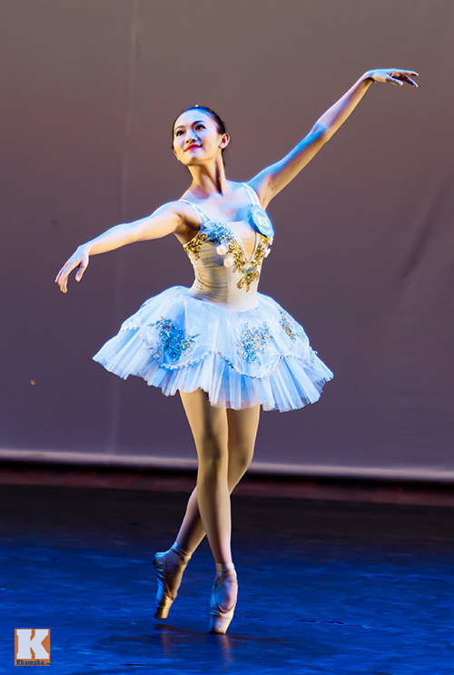 Đã mắt với phần thi tốt nghiệp của SV trường múa - 10