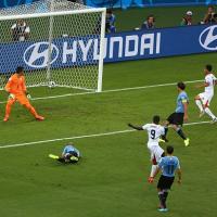 Góc 3D: Uruguay thua sốc trước Costa Rica