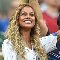 Bóng đá - "Dị nhân" Balotelli tặng bàn thắng cho người tình