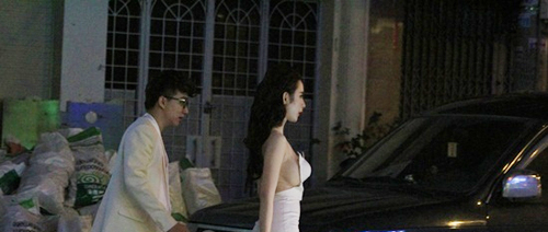 Váy trắng vừa ngắm vừa lo của sao Việt - 3