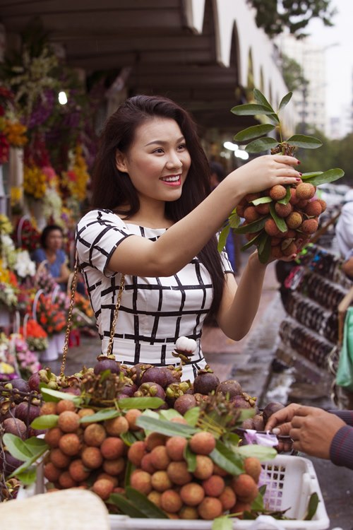 Diệp Lâm Anh kín đáo vẫn hút hồn - 12